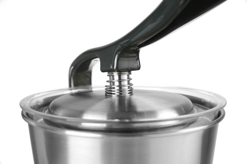Hendi elektrische citruspers in zijaanzicht – stevige juicer voor dagelijks gebruik