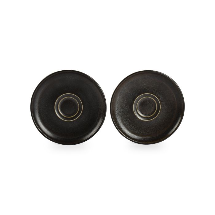 F2D Ceres schotel 14 cm universeel zwart – sfeerbeeld koffie serveren in café en restaurant