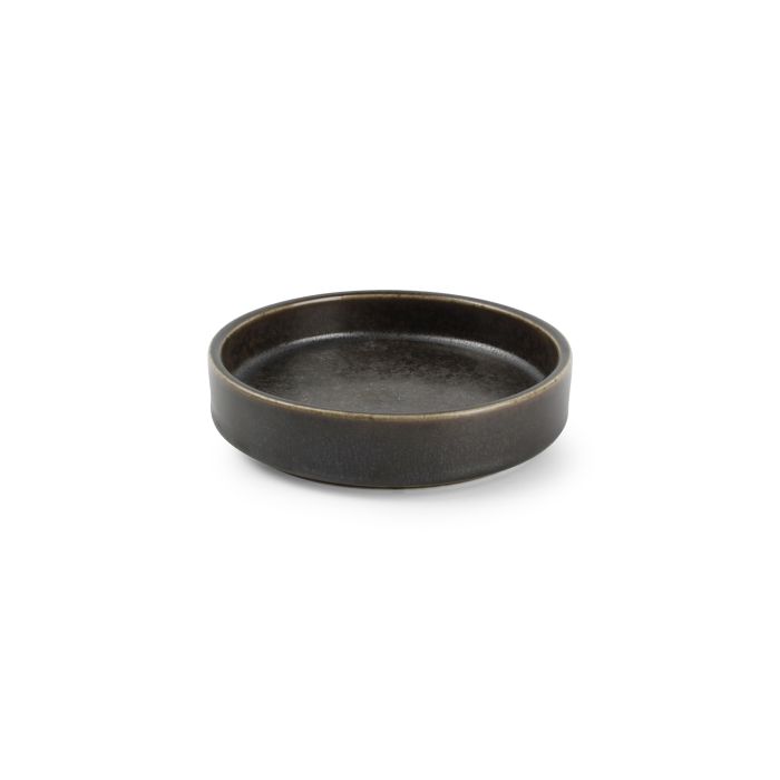 F2D Ceres plat bord 13,5xH3 cm zwart – sfeerbeeld zwart porselein voor tapas en amuses