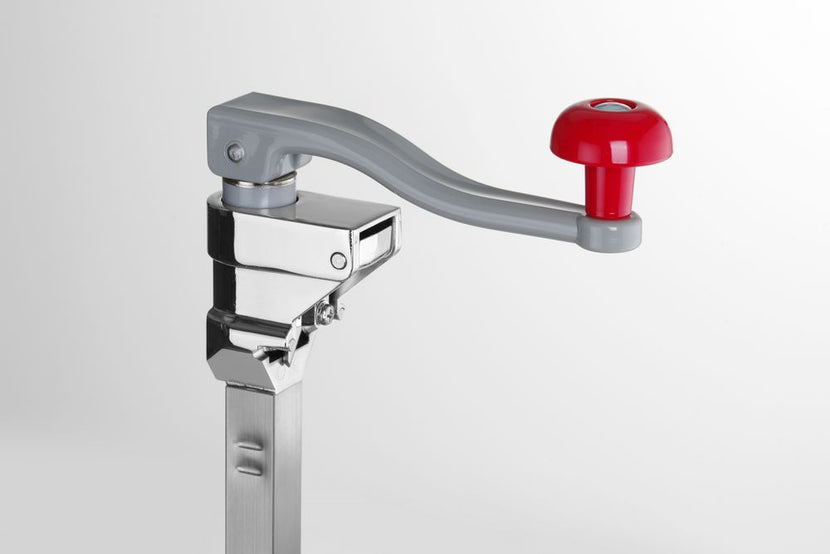 Hendi blikopener 550 mm RVS – zijaanzicht van de hendel voor snel openen van conservenblikken