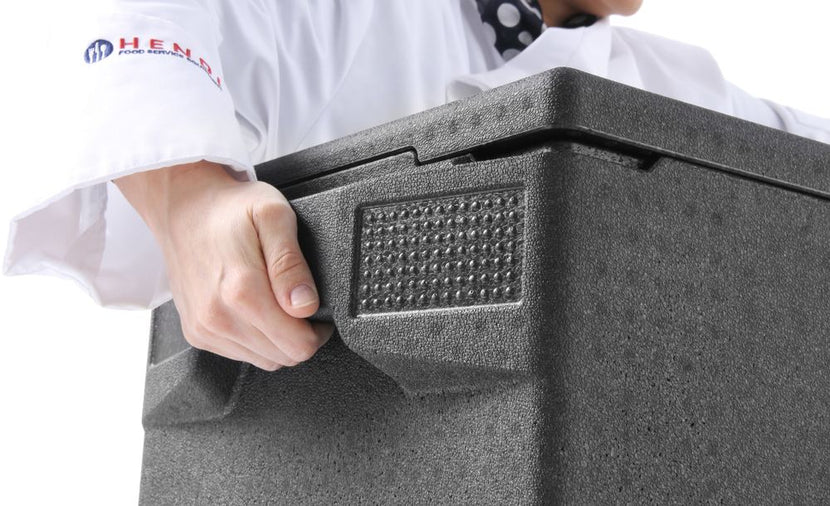 Hendi thermobox Profi Line – detail van de sluiting en handgrepen voor veilig maaltijdtransport