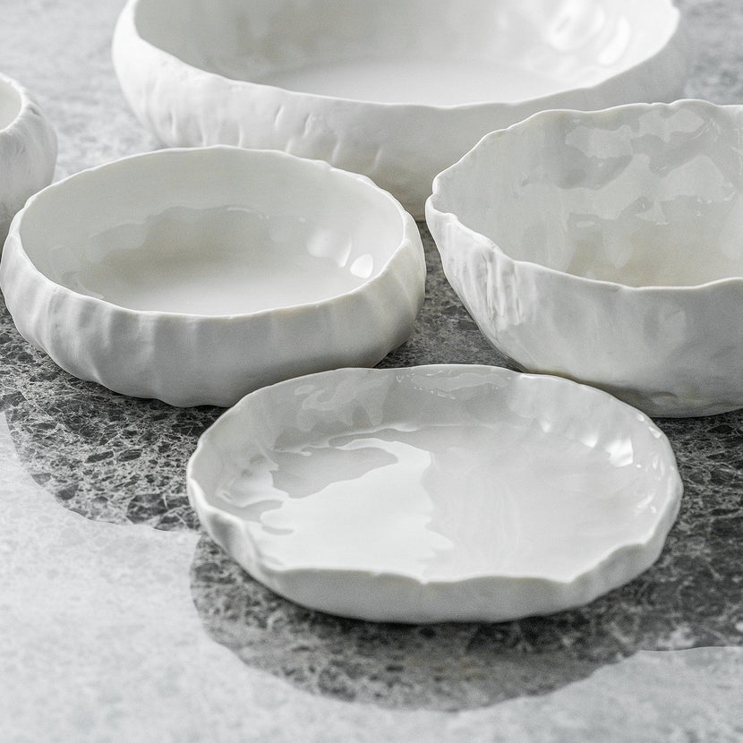 CHIC Arte plat bord 16,5 cm wit – sfeerbeeld op een gedekte tafel in het restaurant