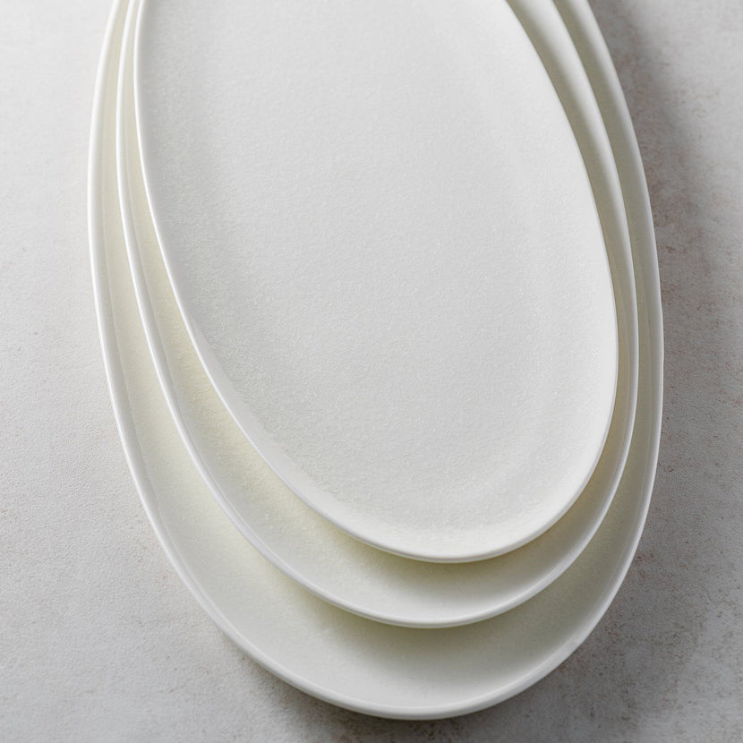 Chic Contour serveerschaal 35,5x15 cm wit – detail van het reliëf voor fine dining
