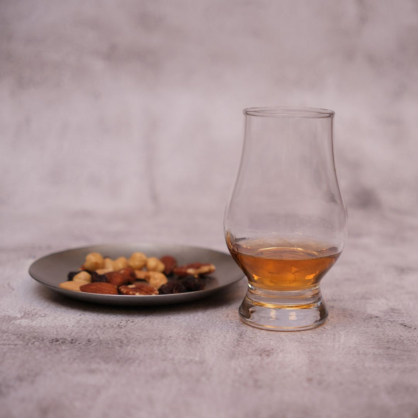 APS nosing glas 200 ml detail - tulpvormig proefglas voor spirits