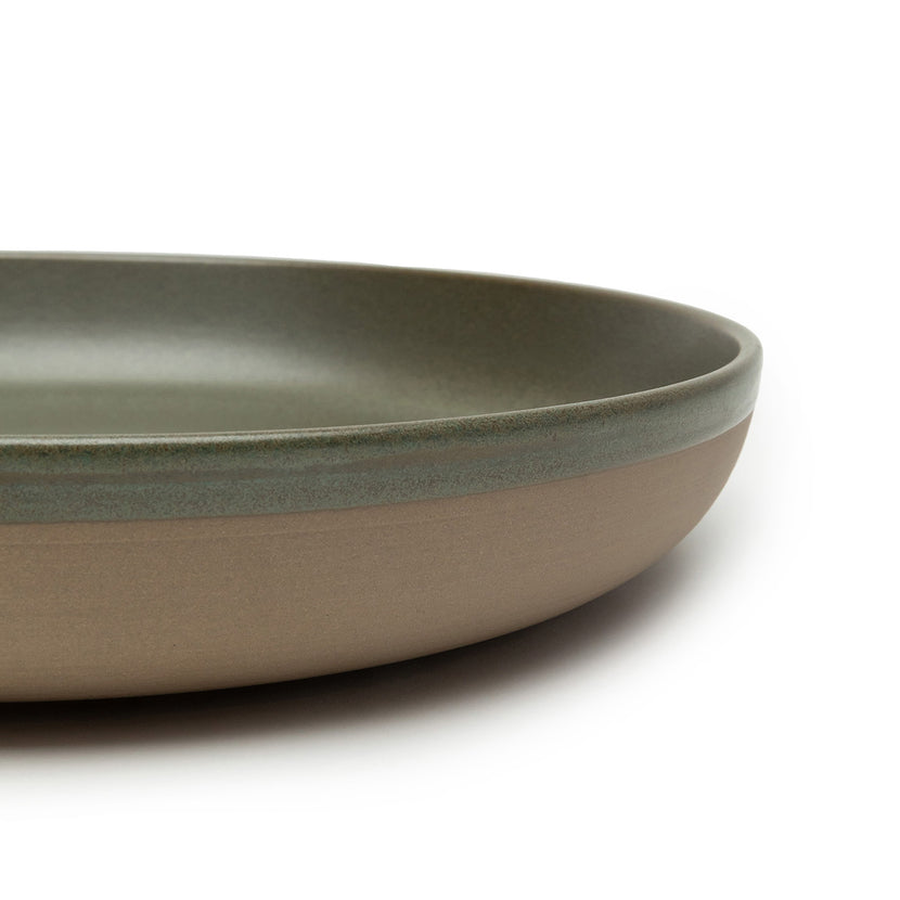 Serax Surface serveerschaal medium groen 32 cm – bord om te delen in restaurant