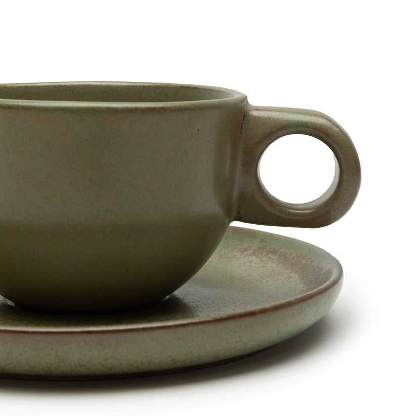 Serax Surface koffiekopje en schotel groen Ø 13 cm – strak servies voor de koffiebar