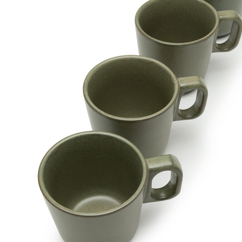 Serax Surface mok Camo Green 8,5 cm hoog – stevige mok voor koffiebar en hotel