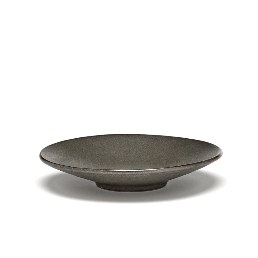 Serax Inku schotel cappuccino groen 14 cm – groene onderschotel voor koffie in de horeca