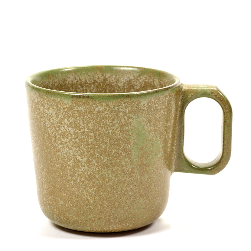 Serax Surface mok groen – gekleurde mok uit de Surface-serie voor de horeca