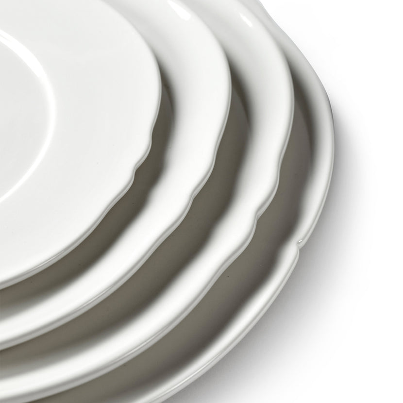 Serax Silhouette bord S wit – zijaanzicht van het witte porseleinen bord