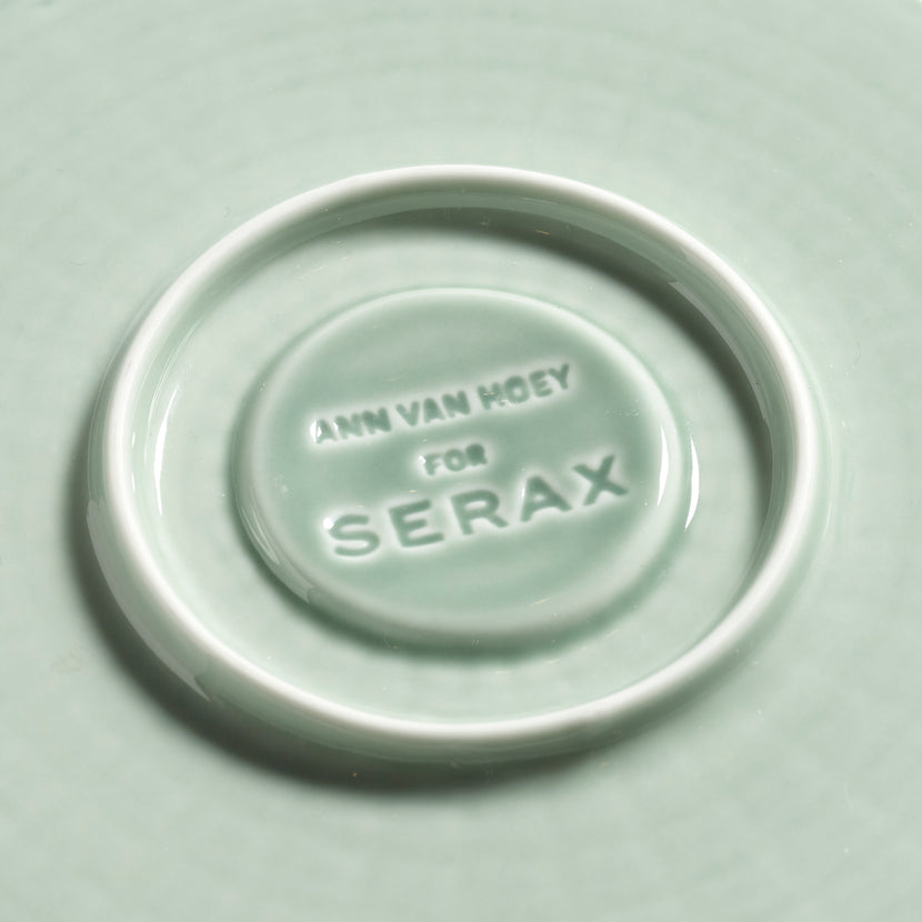 Serax Nido schotel theekop groen – gekleurde schotel voor thee in de horeca