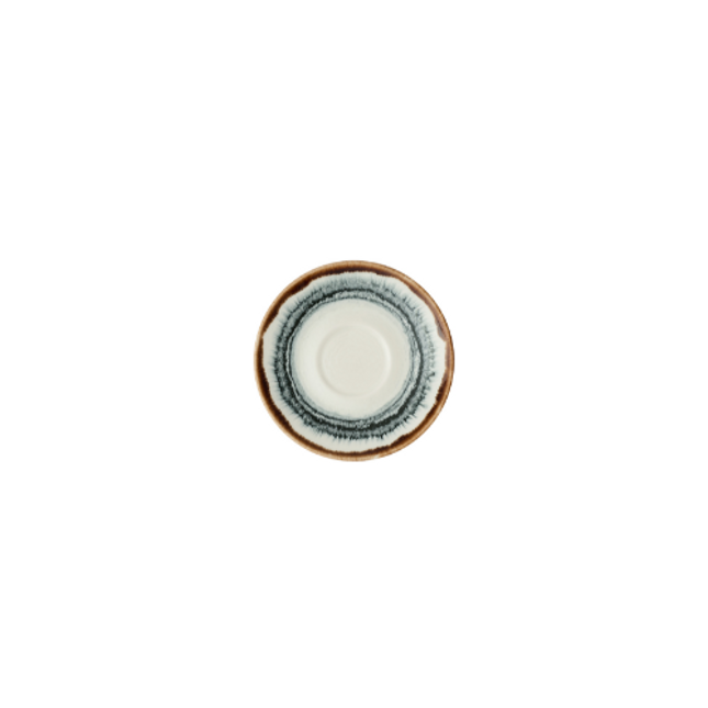 Harvest Flare Natural Cafe Espresso Saucer van Churchill, 11,8 cm, set van 12. Handgemaakt schoteltje in een warme, natuurlijke tint met een organisch ontwerp, ideaal voor het serveren van espresso's of kleine koffie-drankjes. Duurzaam en stijlvol, perfect voor gebruik in de horeca.
