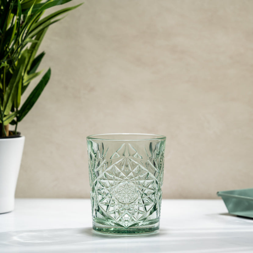 Onis ICON Ebony Green D.O.F. glas 355 ml close-up groen tumbler professioneel horecaglas