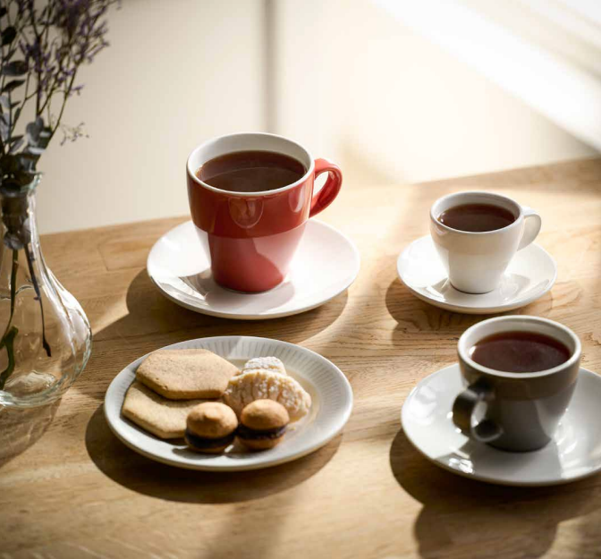Churchill Tulip koffiekopjes in tulpvorm – porseleinen koppen in wit, grijs en paprika voor de horeca