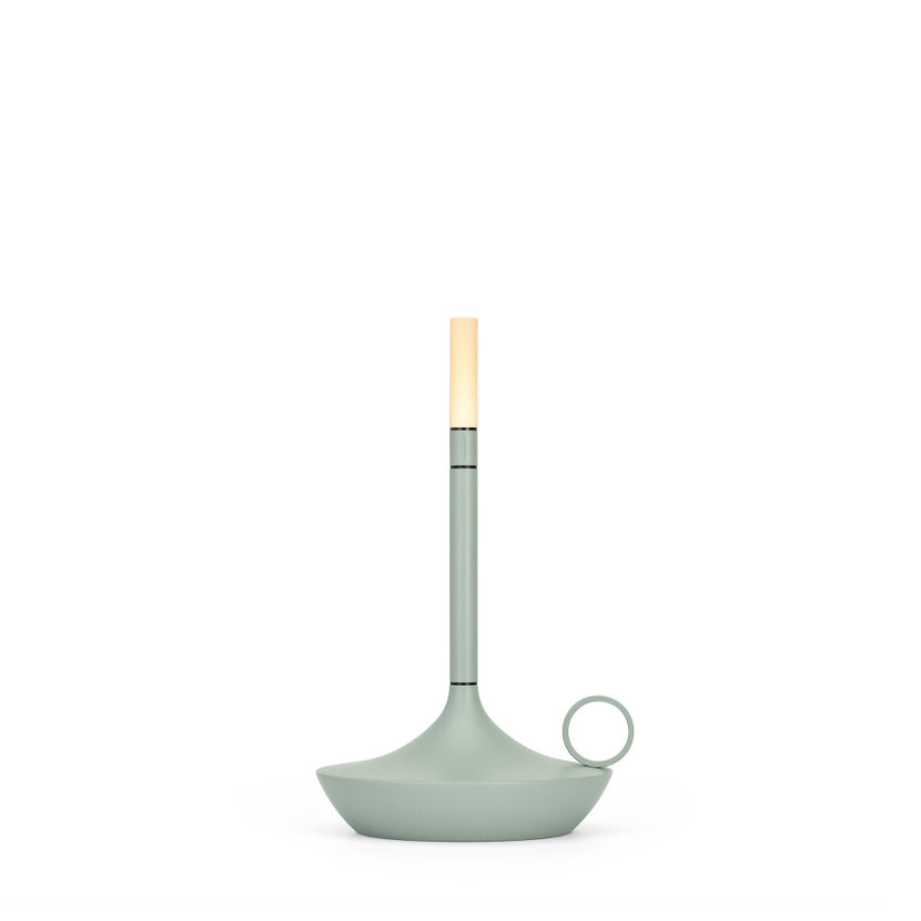 Wick S PRO Sage Green – kleine draadloze horecalamp met oplaadstation