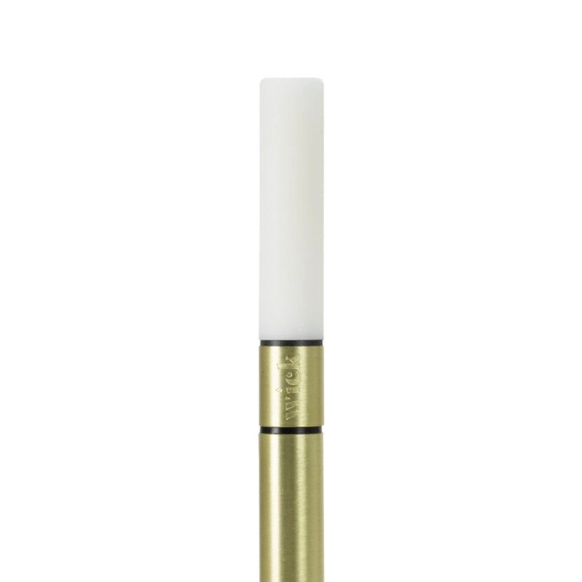 Wick PRO Brass – detail van de messing behuizing van de oplaadbare horecalamp