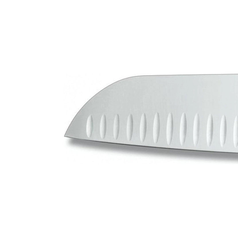 Victorinox santokumes 17 cm kuiltjesslijping – detail van het roestvrijstalen lemmet voor keukenprofessionals