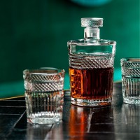 Onis Anchor Decanter met glazen stop 1 liter close-up wijnkaraf professioneel horecaglas